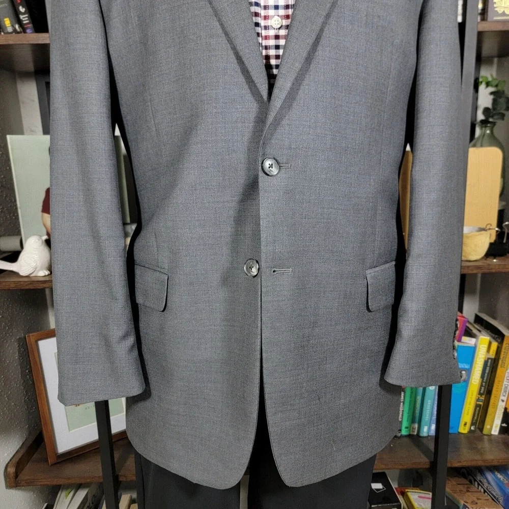 Joseph Abboud Men's Sport Coat Two Button Gray Zignone‎ Biella 110s Wool 42L